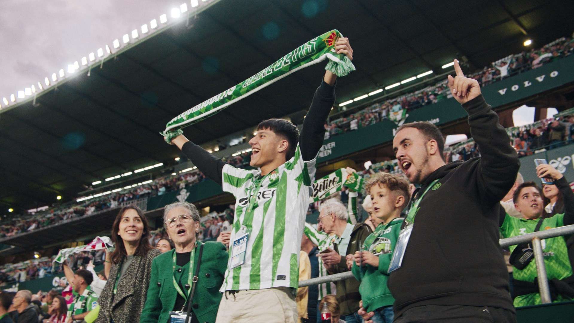 他就率队在 他就率队在